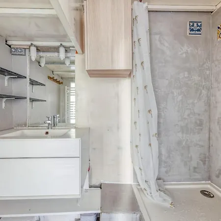 Guestready - Rustic 2 Bdr Flat In Boucle-gros Caillou
